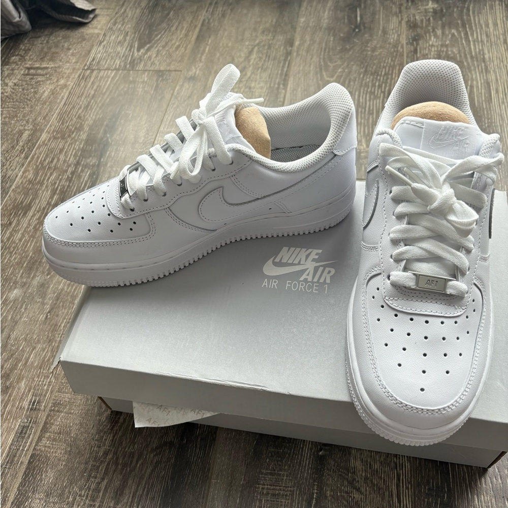 Nike Air Force 1 ‘07 - size 7.5